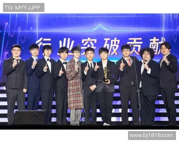 张娜专访:从新手到职业选手的英雄联盟成长之路回顾