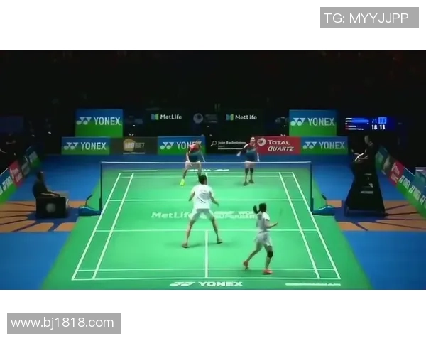 成都羽毛球队配合技巧深度对比与战术解析